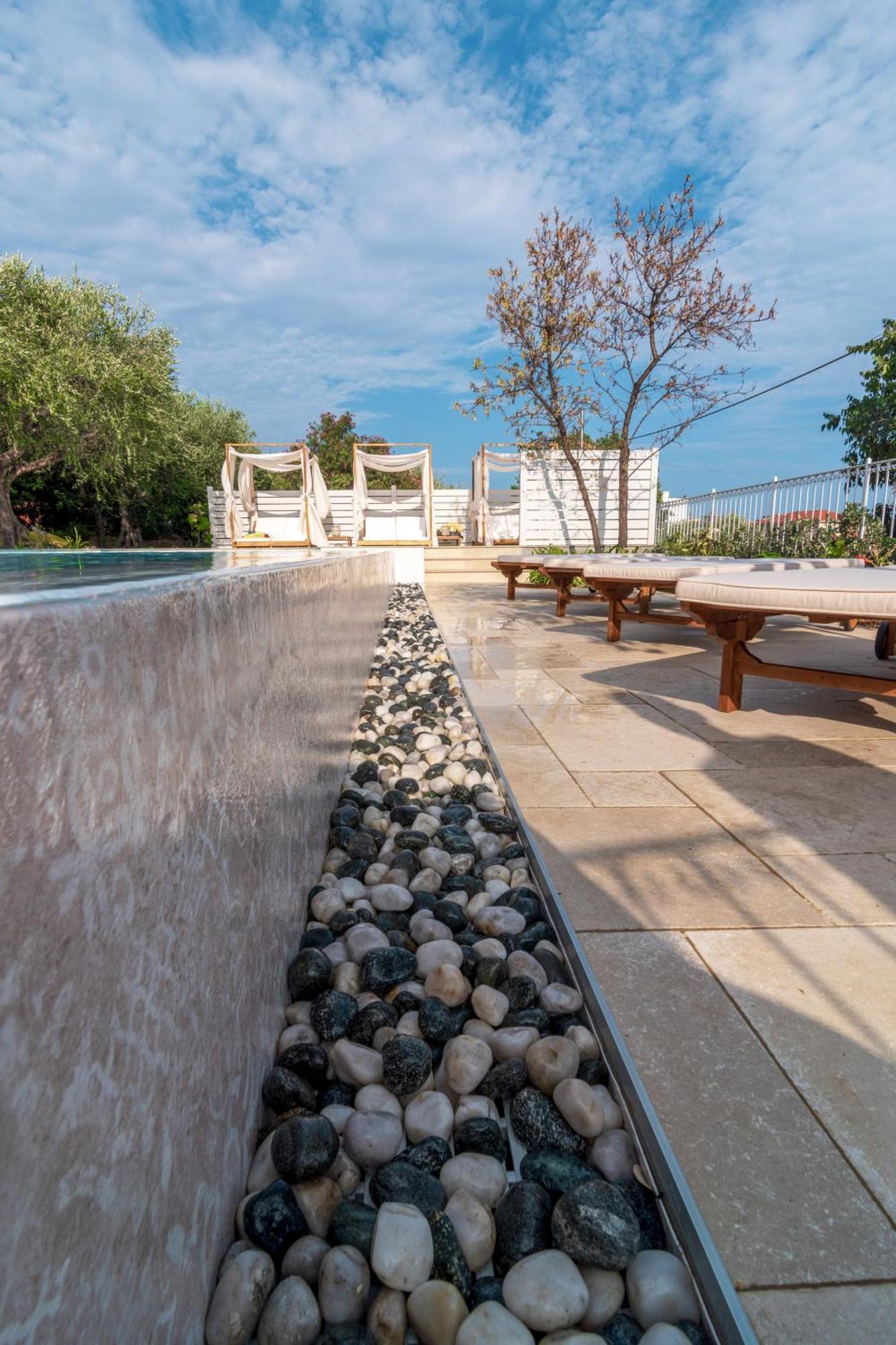 Villa La Rodina Диано Марина Екстериор снимка