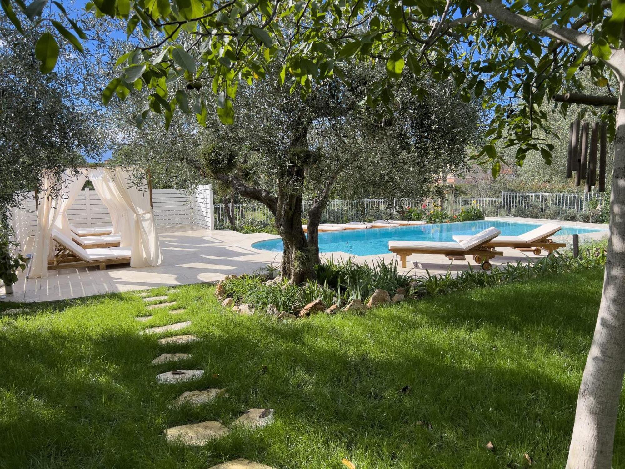 Villa La Rodina Диано Марина Екстериор снимка